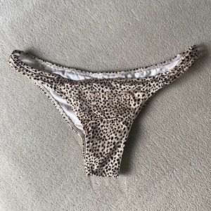 NWOT Victoria's Secret Super Strappy Itsy swim bottom